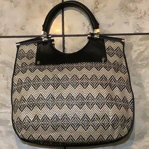 Black and White Patterned Women's Bag Banana Republic Leather/ straw.
